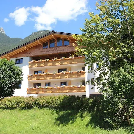 Rofan.3 Maurach (Achensee)